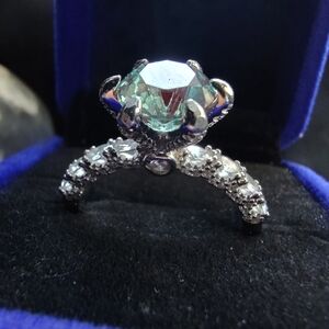 2.4cts Lab alexandrite with zircon